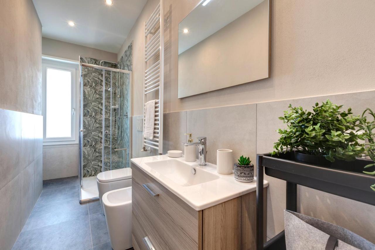 Khione Apartment By Mamo Florence Luaran gambar